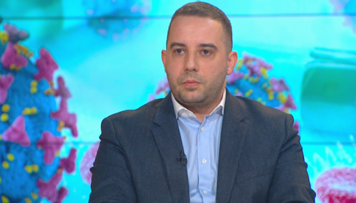 Адаптирани ваксини срещу новите щамове ще бъдат доставени най-рано през