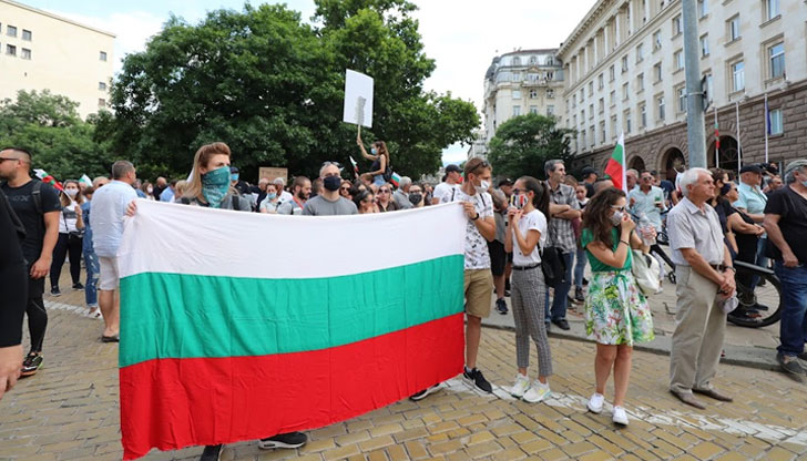 Страната ни изпреварва Сърбия с 10 пункта, а РС Македония