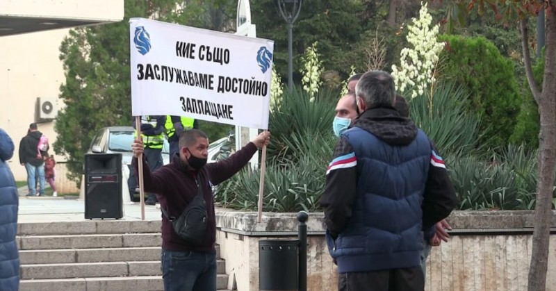 Служителите в системата на МВР излизат на протести в цялата