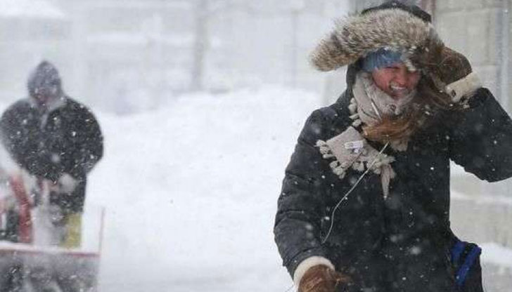 Очертаваща се класическа зимна обстановка прогнозират глобалните модели за началото