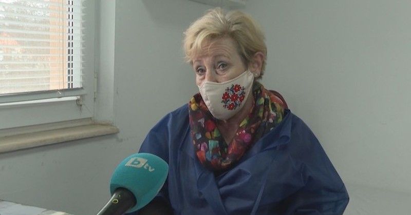 По неофициална информация жената е страдала от тежко белодробно заболяване,