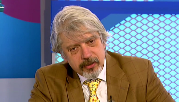 Според проф. Александрова едва ли Омикрон ще е последният вариант"Нещата