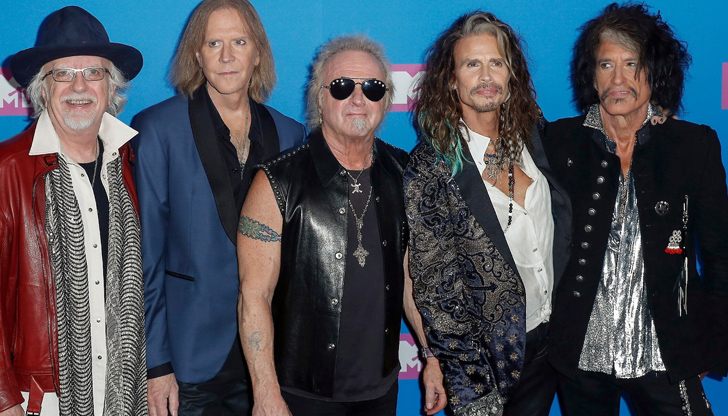 Стивън Тайлър и компания трябваше да тръгнат на път през