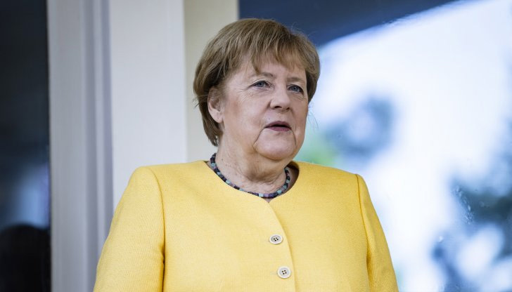 Бившият германска канцлер Ангела Меркел е била обрана докато пазарува