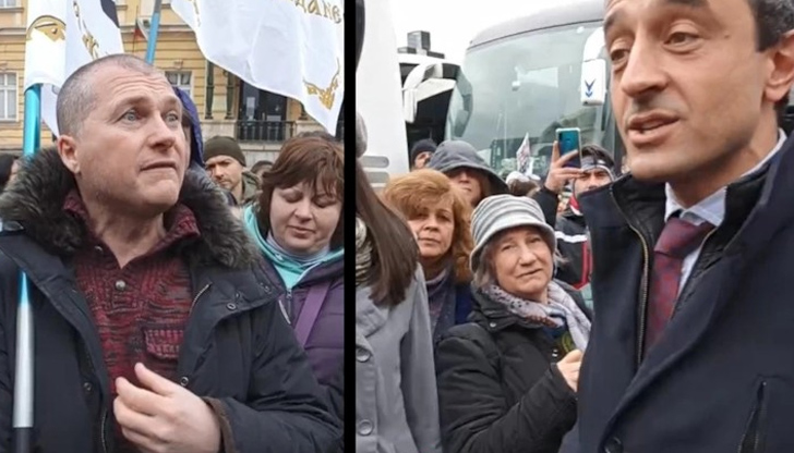 Министърът на иновациите и растежа Дениел Лорер разговаря с протестиращи