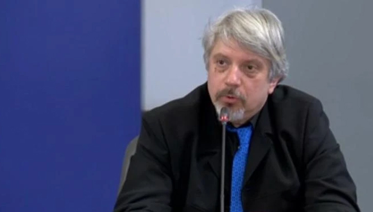 Натискът върху болниците се очаква да достигне максималния си размерЗавършва