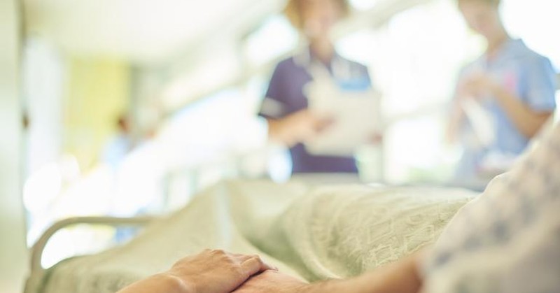 Дъщерята на 67-годишния мъж твърди, че по тялото на баща