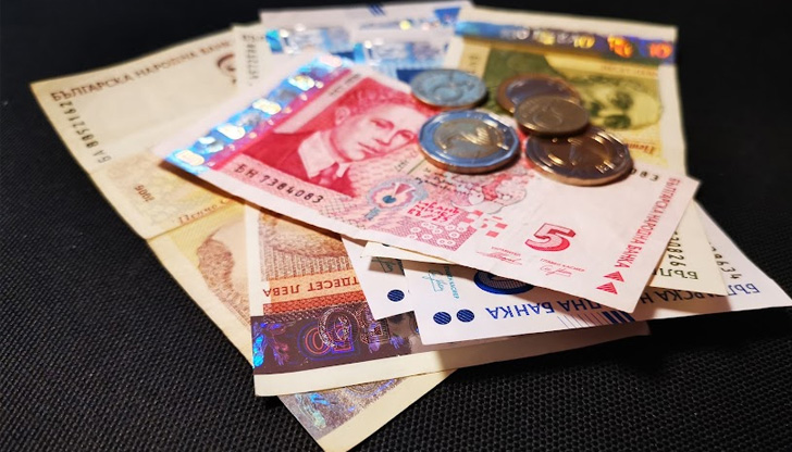 "Трябва да се върви към 850-870 лв минимална работна заплата