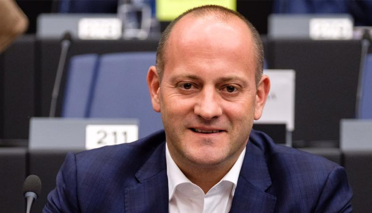 Радан Кънев няма да се кандидатира за председател на ДСБТова