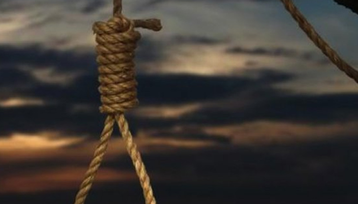 Преди 77 години, за няколко часа, властта на простотията, посредствеността