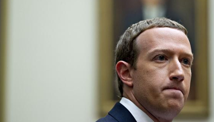 Последното тримесечие на миналата година за пръв път &ldquo;Фейсбук&rdquo; има