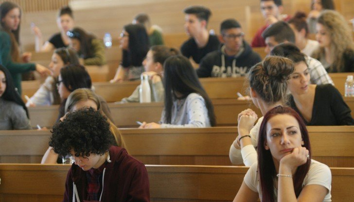 МОН публикува отговор на информация, че се готви сливане на