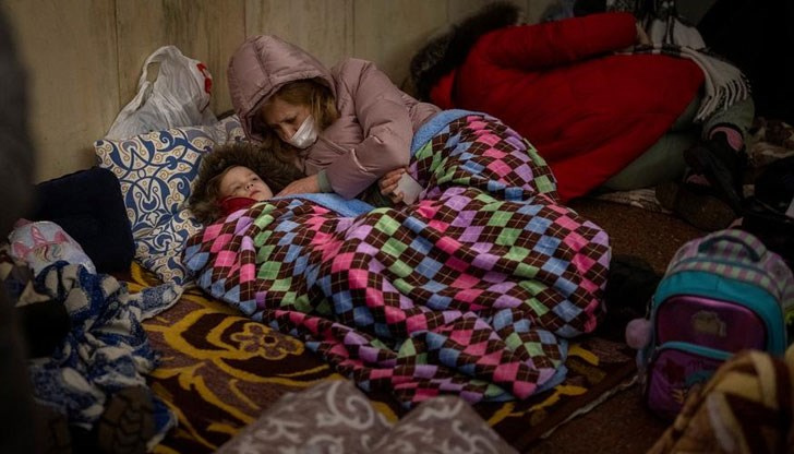 Войната в Украйна не се води с мечове, но вече