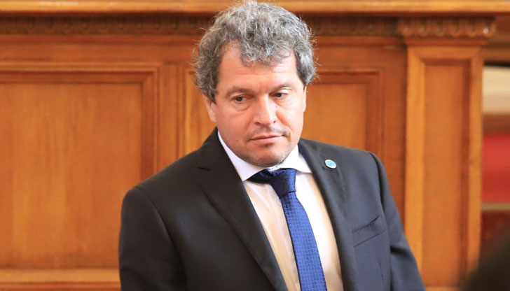 Има твърде много държавни музеи, трябва да видим къде може