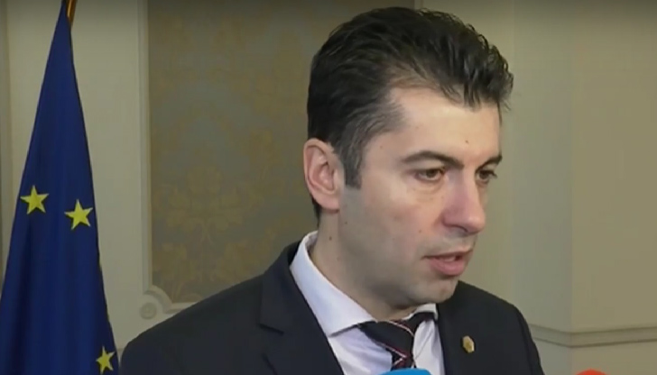 Това каза премиерът в изявление от Брюксел&bdquo;1/3 от украинската армия