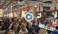 Руснаците щурмуваха ИКЕА като разбраха, че си тръгва