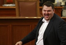 Депутатът от ДПС Делян Пеевски няма как да е извършил престъпление като