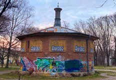 Не само възстановяване на Залата на смеха но и поставяне