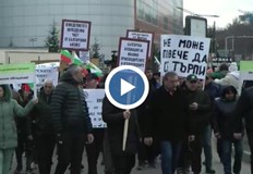 Земеделските производители излязоха на мирен протест на пътя Пловдив КарловоПроизводителите