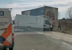 Няма данни за употреба на алкохол от двамата шофьориТежка катастрофа