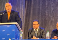 Първо мислех че целта съм аз после разбрах че целта