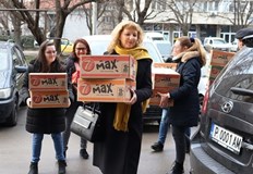 Служители от Областна администрация Русе откликнаха на призива на БЧК за