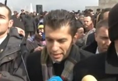 Той коментира цените на горивата и изтребителите за Украйна Има чужди