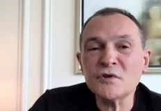 Нещо ме човърка отвътреЧудя се само на мен ли ми