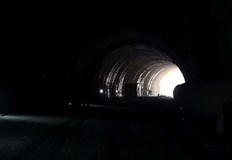 Авария в електрозахранването прекъсна осветлението на тунел Железница по пътя
