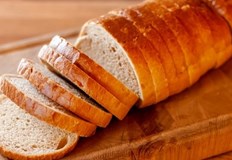 Нарязаният хляб съществува от по малко от век Първите автоматично нарязани търговски хлябове