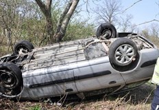 От удара леко е пострадал пътник возил се на задна