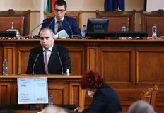 Междуправителствена работна група се фокусира върху изграждането на още един