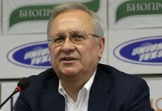 Сега надава вой а неговото беше просто разходка а не