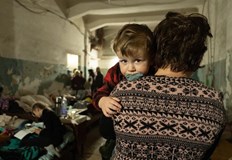 Една четвърт от населението на Украйна са напуснали дома си