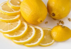Повечето хора асоциират лимона като добавка към напиткиОказва се че