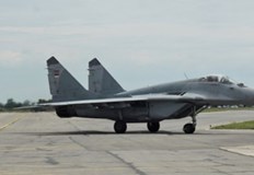 Вашингтон обяви че търси изтребители за УкрайнаПолското правителство обяви тази