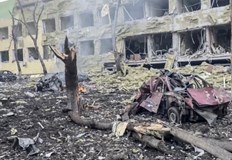 Трима души включително едно дете са били убити при бомбардировката