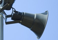 Въздушните сирени прозвучаха в 7 сутринта в неделя в различни