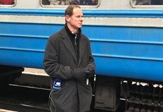 Библейски сцени с реки от бягащи хора посрещат Жозе Родригеш