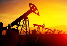 Иранската сделка се бави което ще остави за по дълго нефта