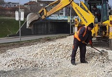 Областното пътно управление в Русе започна от 18 март аварийно запълване на