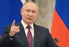 Входните врати на жилищата на московски активисти са изрисувани с