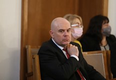 Министърът на правосъдието Надежда Йорданова свиква заседание на пленума на Висшия съдебен