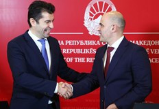 Според македонския премиер това е правилният път за решаване на