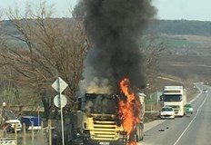 Огнеборците са спасили прикаченото ремаркеНа 30 03 2022 г в 08 43 часа