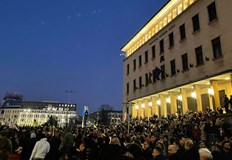 Хората настояват България да заеме по твърда позиция в подкрепа на