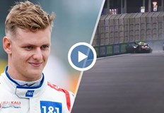 Той е в съзнание и е комуникирал с лекарите на