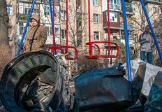 10 ден от войната Сутрешна сводкаСтратегическото пристанище Мариупол в Източна