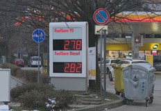 След слуховете вчера за сериозно поскъпване на горивата и образувалите