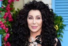 Американската певица и актриса Шер съобщи че е готова да приюти